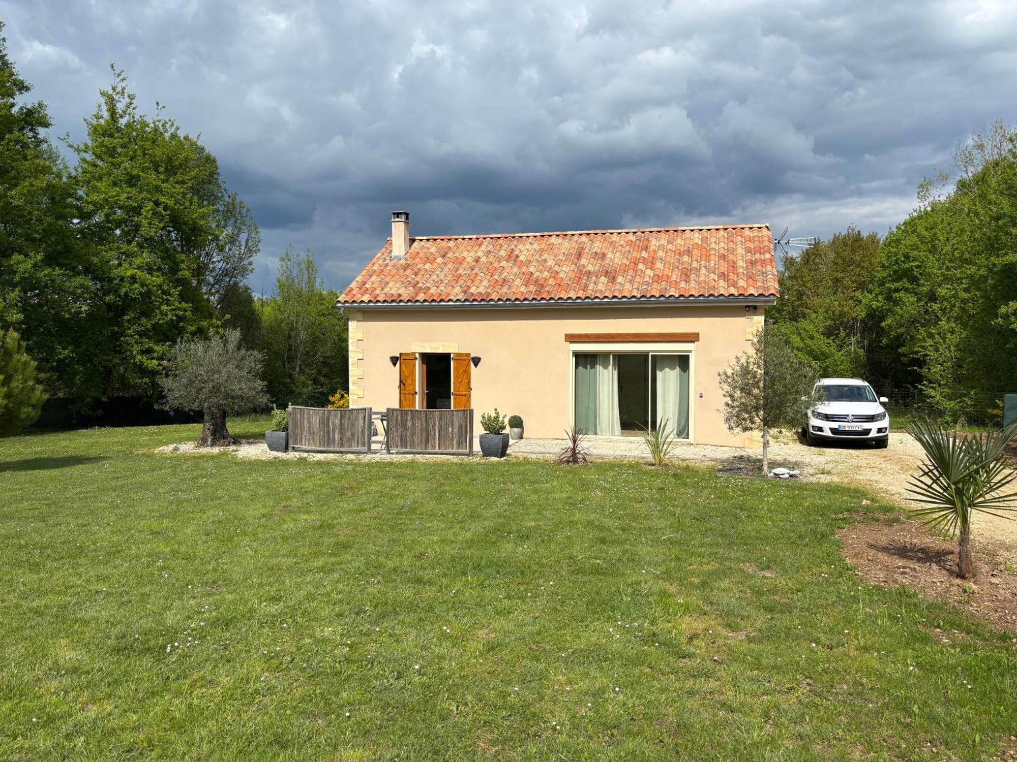 Gite Des Petites Fayes Sud La Douze Buitenkant foto